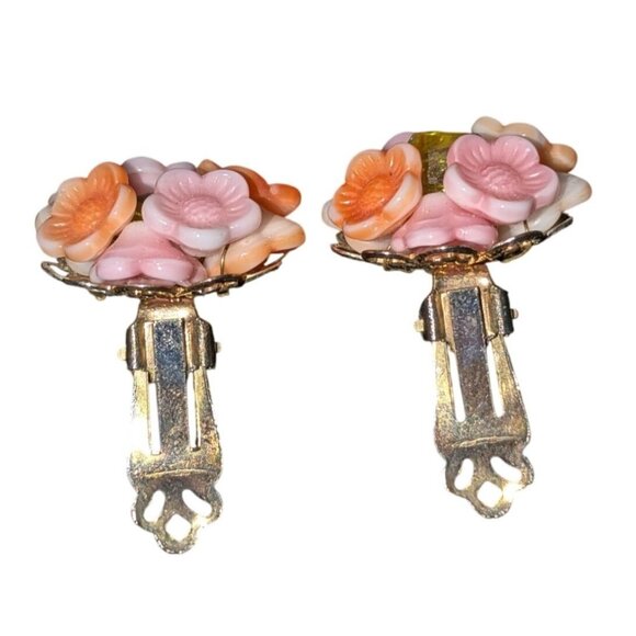 Vintage Floral Clip-On Earrings with Pink & Orange Flowers Cottage core - Picture 4 of 8